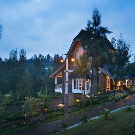 พลาตารัน โบรโม Hotel ภายนอก รูปภาพ